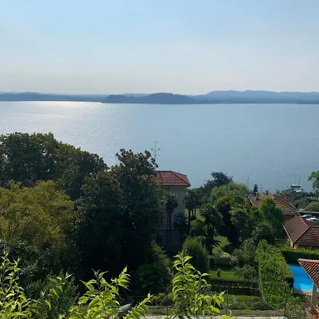 Amazing View And Swimming Pool ;-) Apartment